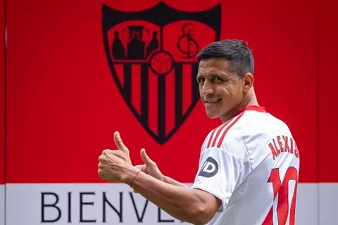 "العمر مجرد رقم".. أليكسيس سانشيز يتحدث عن انتقاله إلى إشبيلية